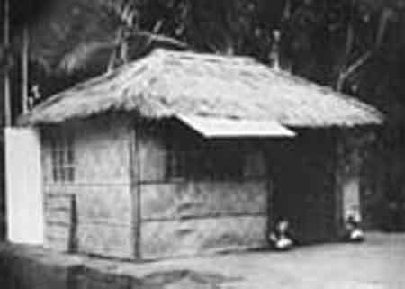Improvised hut built for Gandhiji on November, 1946  at Sreerampur. Gandhiji was 71 years old, but he was working at the 18 hours per day.jpg